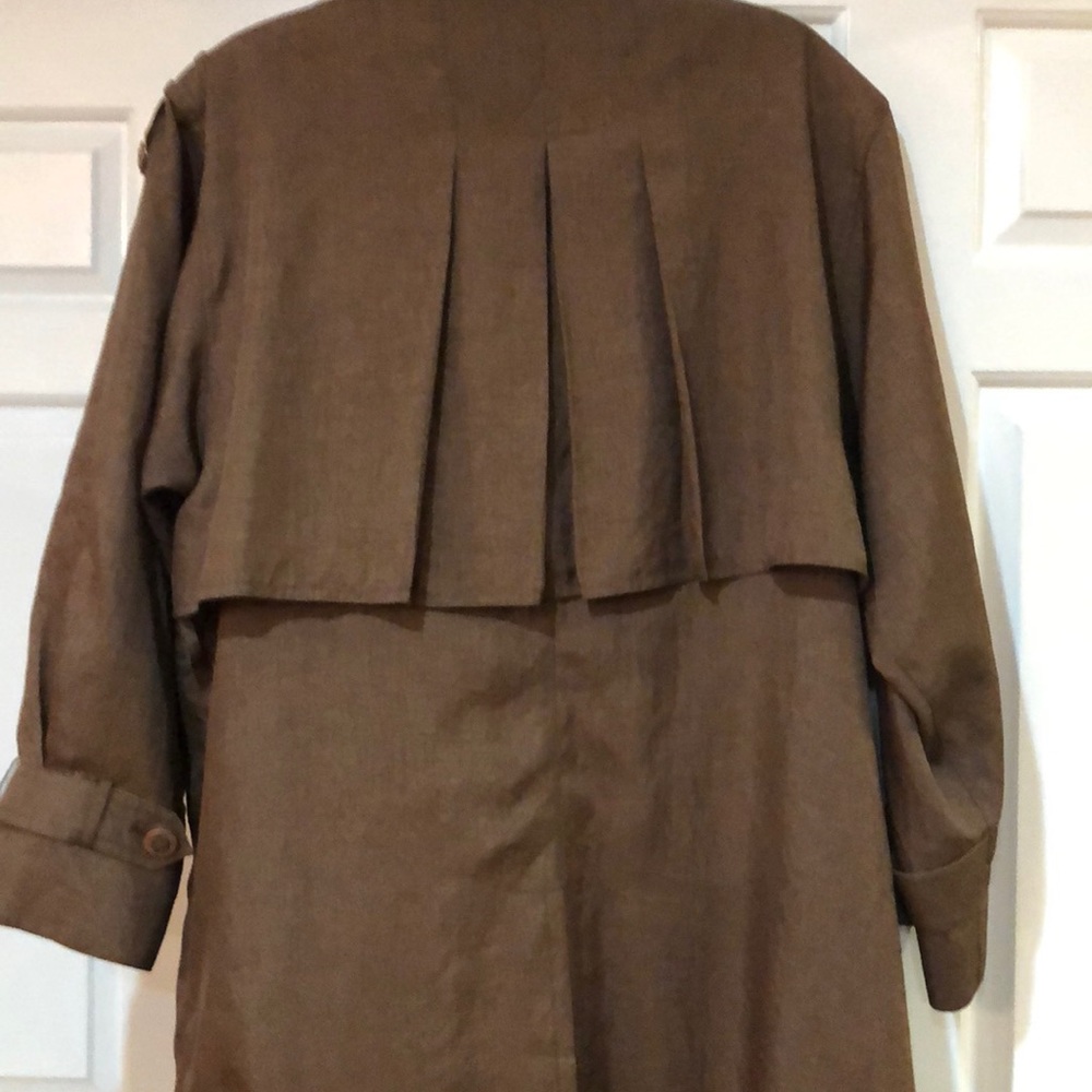 Brown Raincoat - Picture 5 of 6